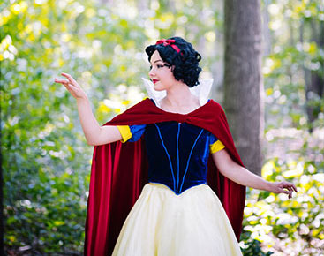 Snow White Party Character, Birthday Party Entertainers Toronto and GTA